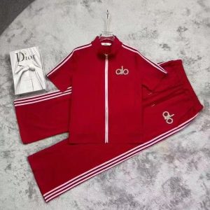 2025 summer new style fashionable casual knitted suit with diamond letter embroidery stand-up collar top and wide-leg pants